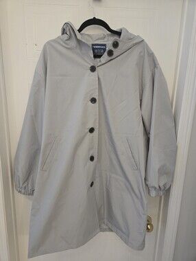 Hooded Raincoat in Light Gray